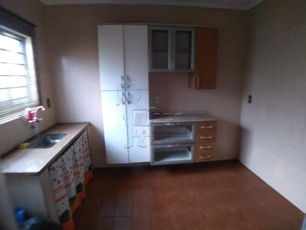 Alugar Apartamentos / Padrão em Ribeirão Preto R$ 700,00 - Foto 4