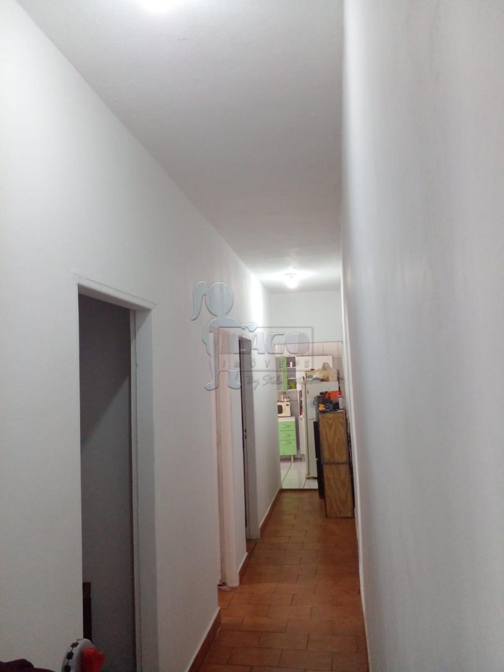 Comprar Casas / Padrão em Ribeirão Preto R$ 220.000,00 - Foto 4