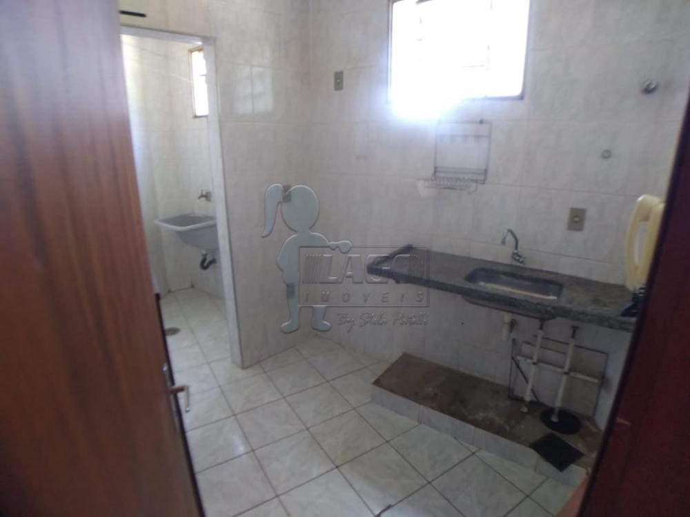 Alugar Apartamentos / Padrão em Ribeirão Preto R$ 600,00 - Foto 3