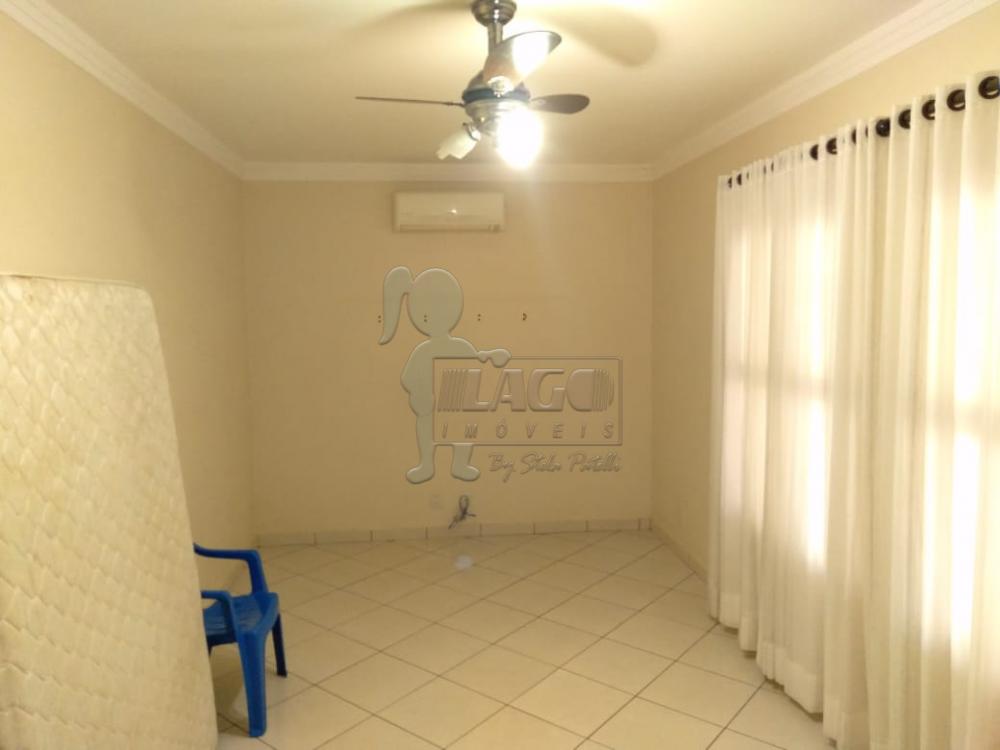 Comprar Casas / Padrão em Ribeirão Preto R$ 450.000,00 - Foto 3