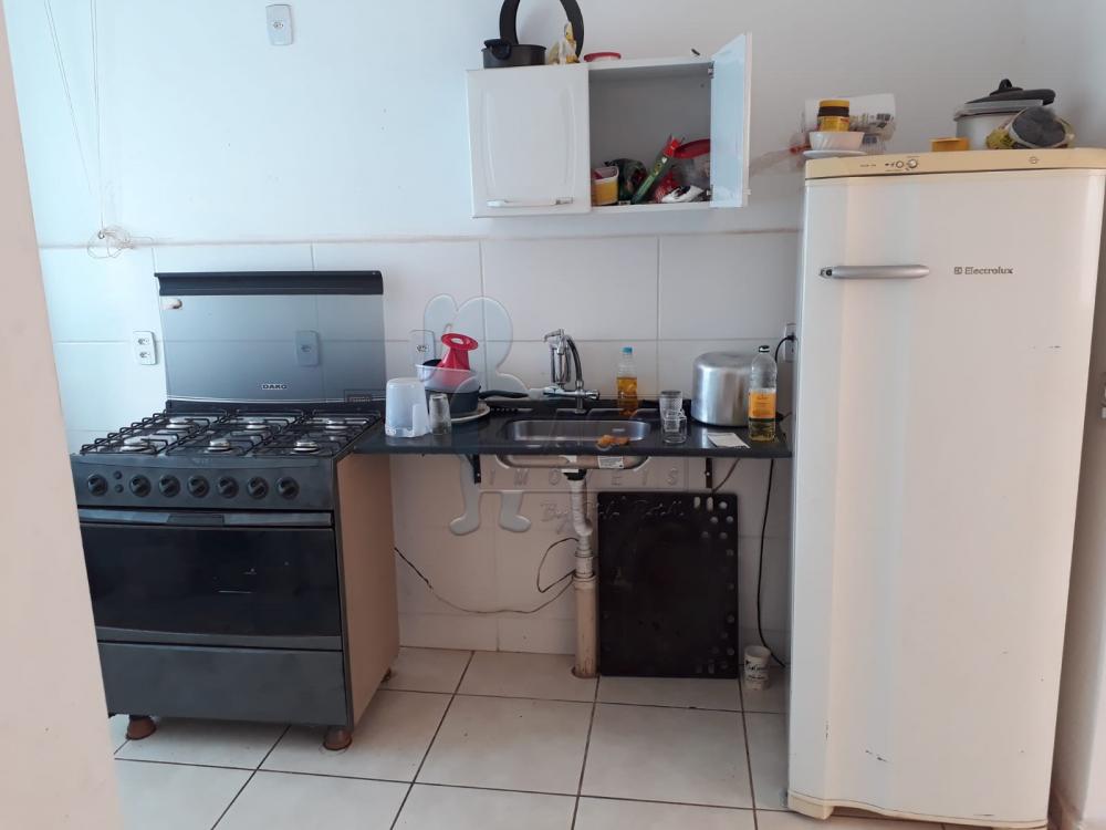 Alugar Apartamentos / Padrão em Ribeirão Preto R$ 850,00 - Foto 3