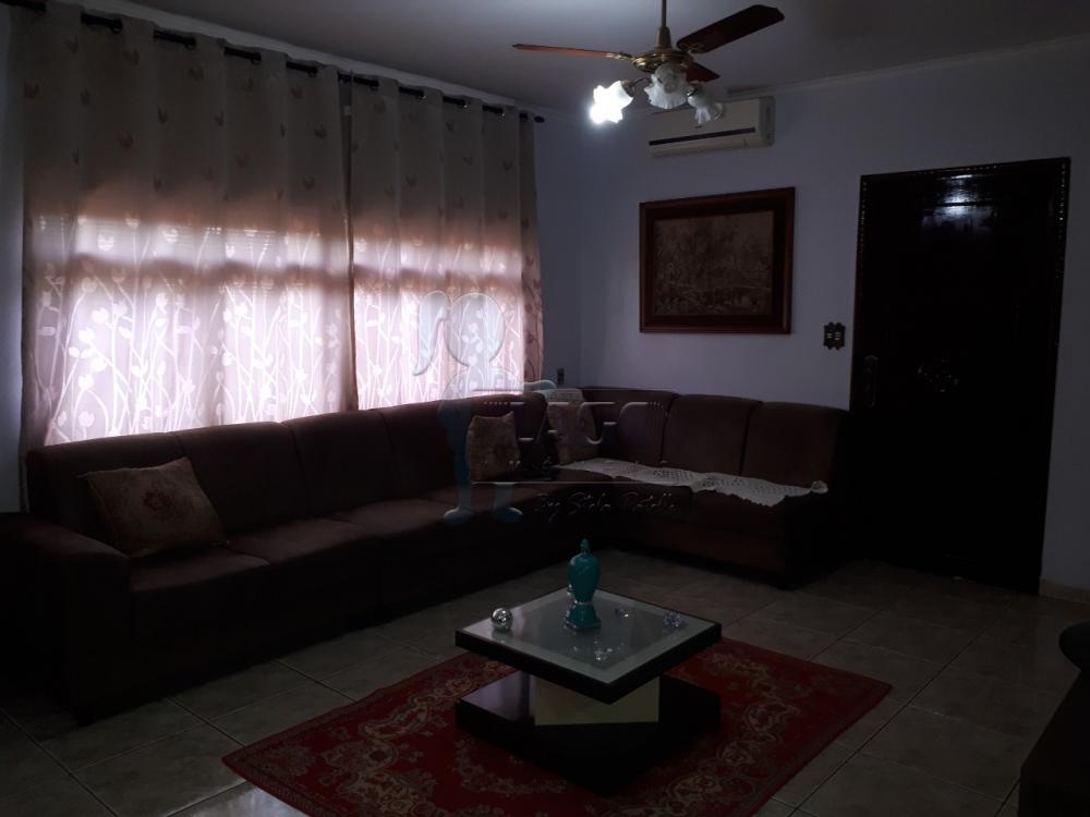 Comprar Casas / Padrão em Ribeirão Preto R$ 450.000,00 - Foto 1