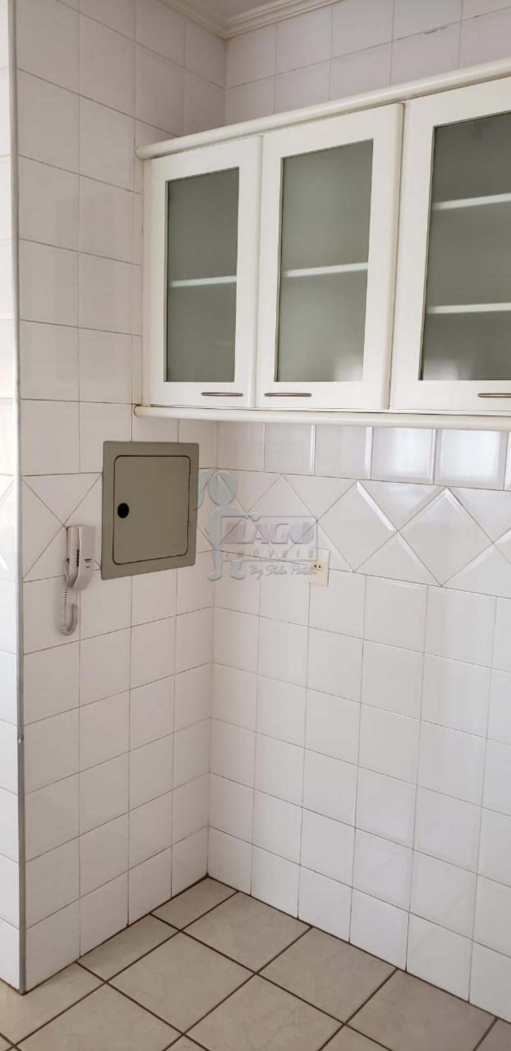 Alugar Apartamentos / Padrão em Ribeirão Preto R$ 1.200,00 - Foto 4