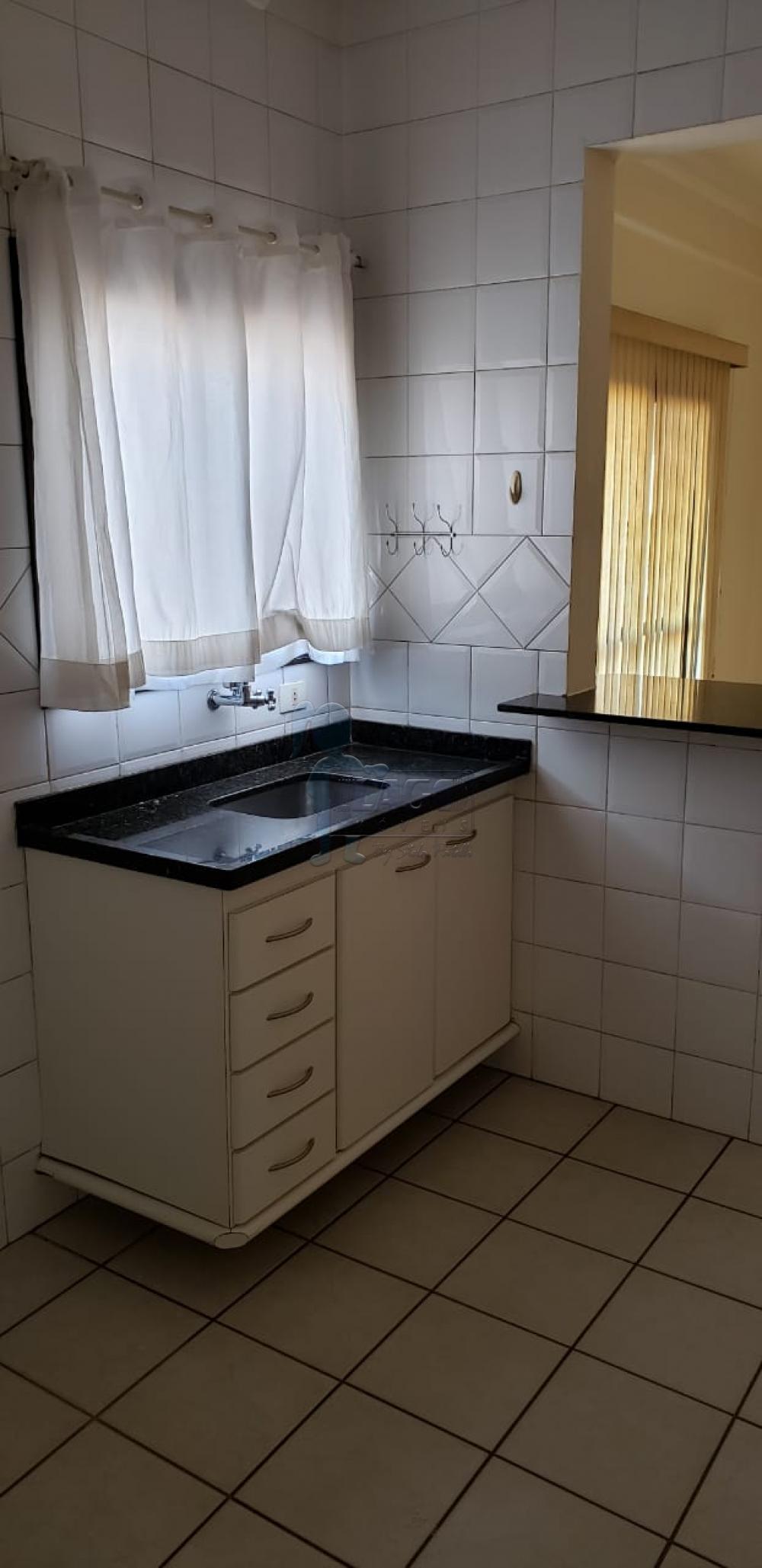 Alugar Apartamentos / Padrão em Ribeirão Preto R$ 1.200,00 - Foto 3