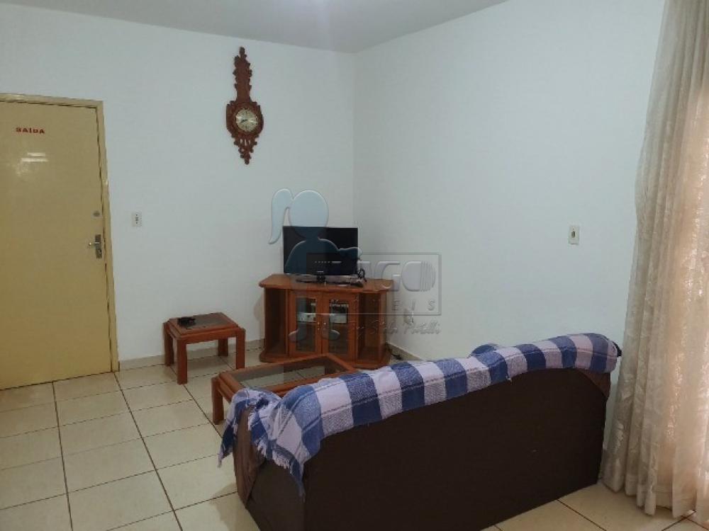 Alugar Apartamentos / Padrão em Ribeirão Preto R$ 700,00 - Foto 2