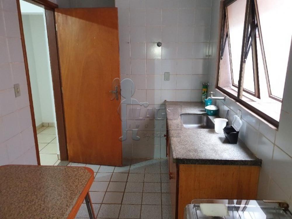 Alugar Apartamentos / Padrão em Ribeirão Preto R$ 700,00 - Foto 4