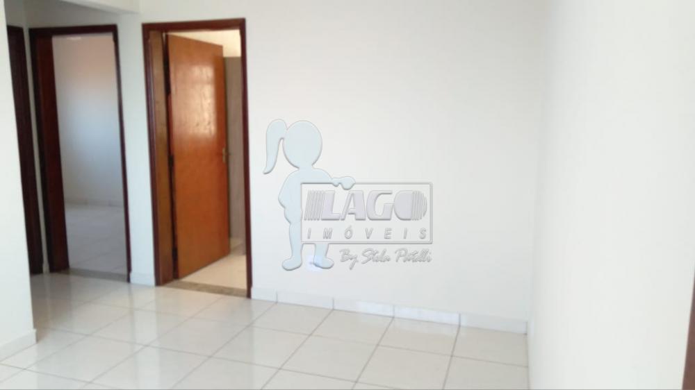 Alugar Apartamentos / Padrão em Ribeirão Preto R$ 765,00 - Foto 3