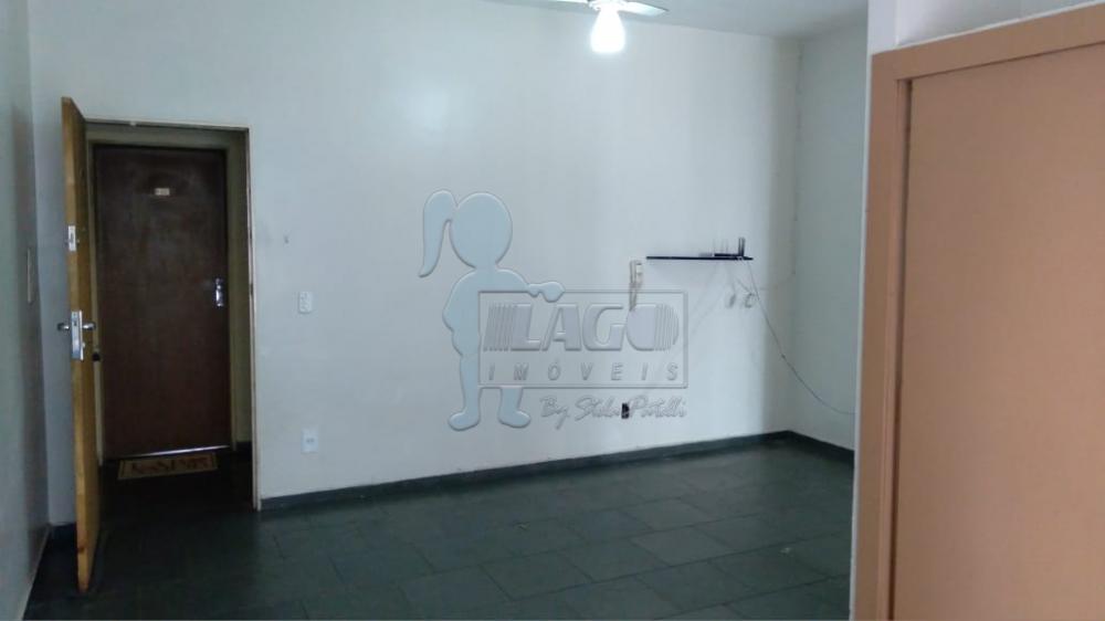 Alugar Apartamentos / Studio / Kitnet em Ribeirão Preto R$ 250,00 - Foto 1