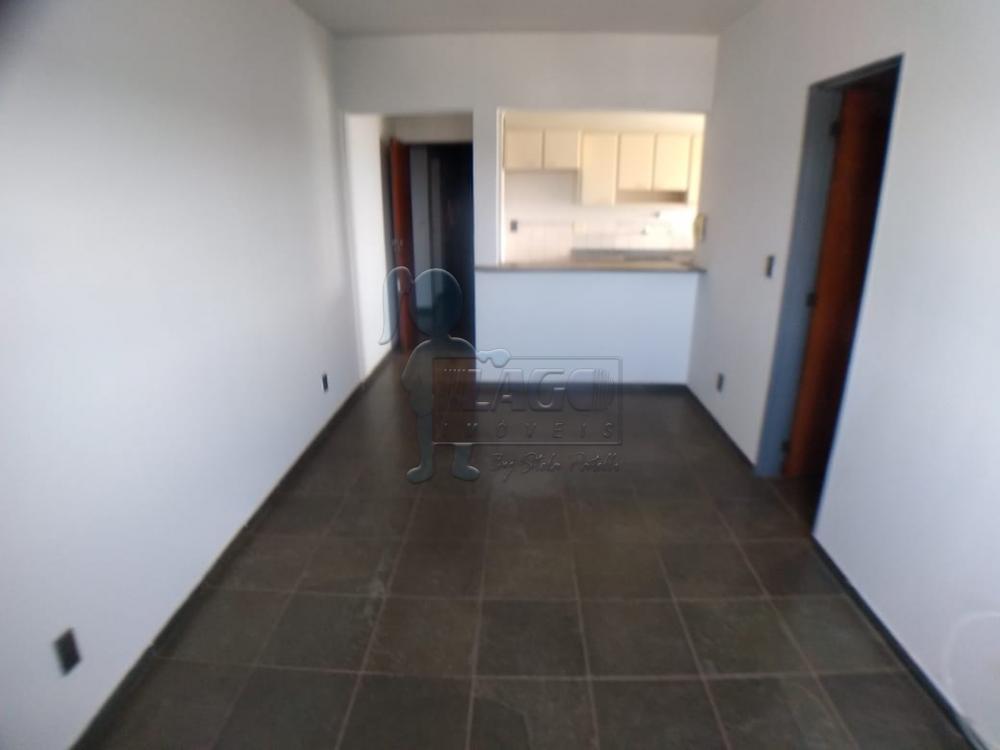 Alugar Apartamentos / Padrão em Ribeirão Preto R$ 1.000,00 - Foto 1