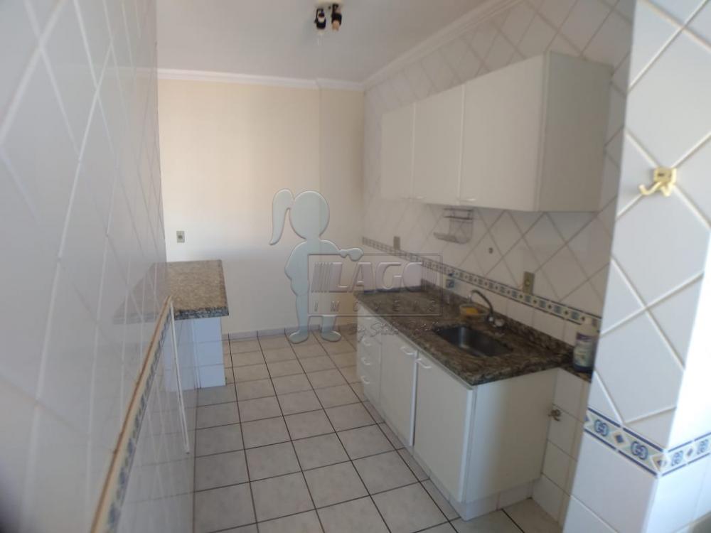 Alugar Apartamentos / Padrão em Ribeirão Preto R$ 800,00 - Foto 3