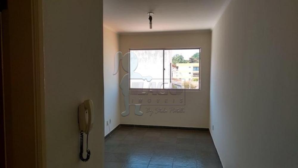 Alugar Apartamentos / Padrão em Ribeirão Preto R$ 700,00 - Foto 1