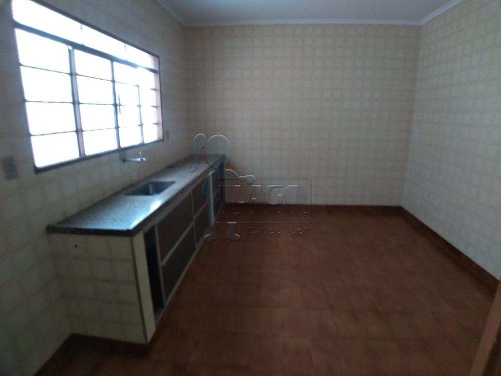 Alugar Casas / Padrão em Ribeirão Preto R$ 1.000,00 - Foto 8