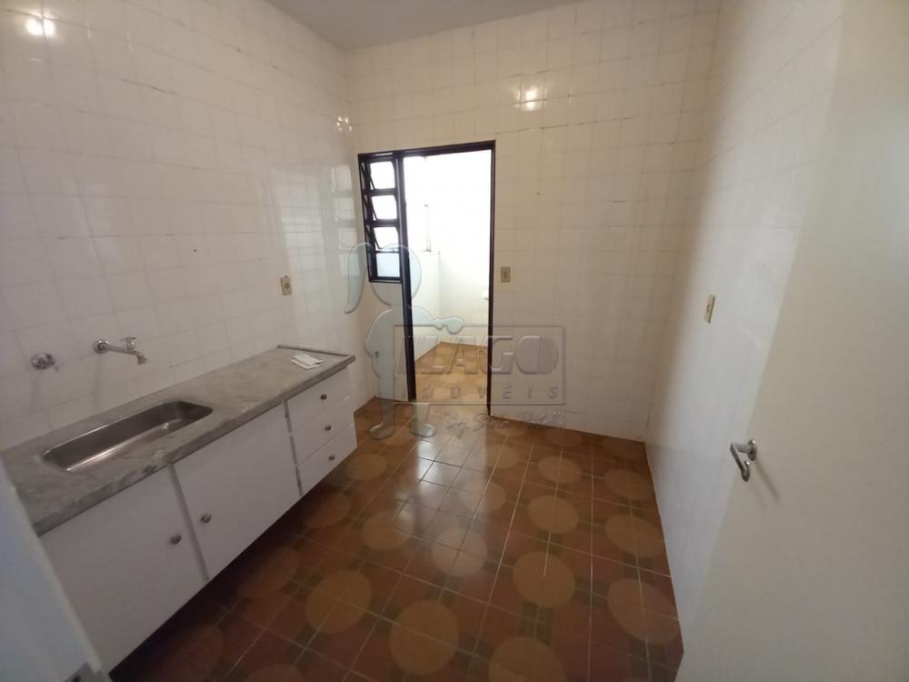 Alugar Apartamentos / Padrão em Ribeirão Preto R$ 1.200,00 - Foto 4