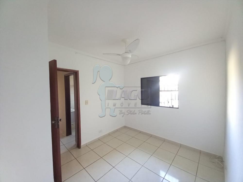 Alugar Apartamentos / Padrão em Ribeirão Preto R$ 700,00 - Foto 4