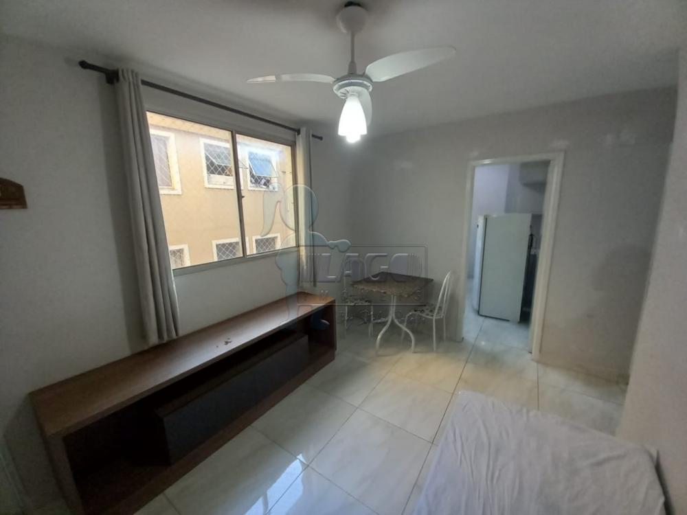 Alugar Apartamentos / Padrão em Ribeirão Preto R$ 750,00 - Foto 1