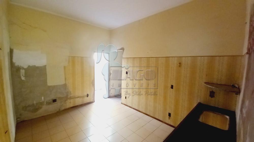 Alugar Casas / Padrão em Ribeirão Preto R$ 1.600,00 - Foto 9