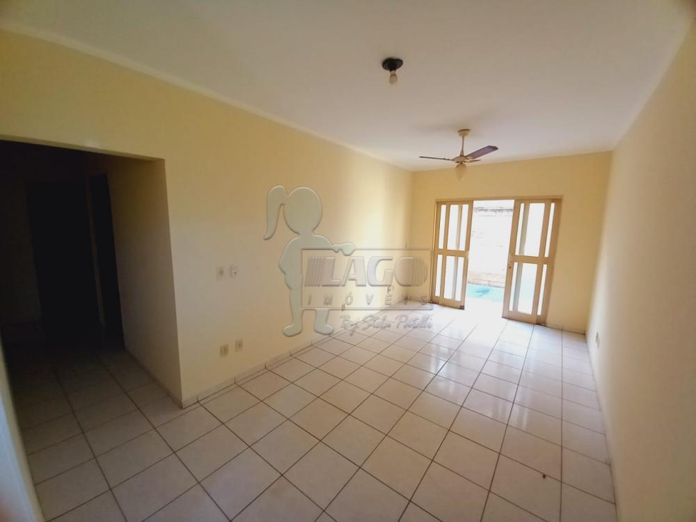 Alugar Apartamentos / Padrão em Ribeirão Preto R$ 1.000,00 - Foto 1