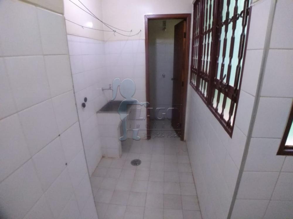 Alugar Apartamentos / Padrão em Ribeirão Preto R$ 700,00 - Foto 4