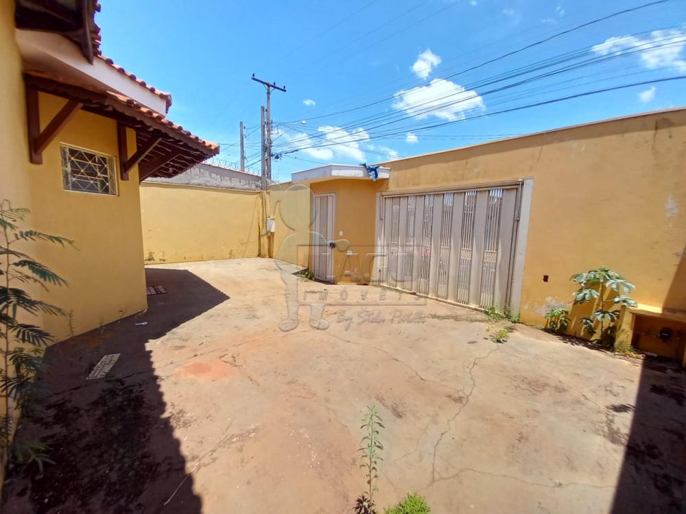 Alugar Casas / Padrão em Ribeirão Preto R$ 1.400,00 - Foto 1