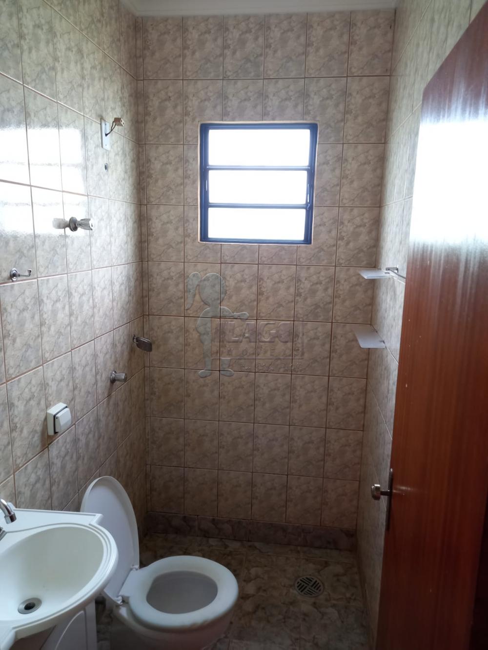Alugar Casas / Padrão em Ribeirão Preto R$ 650,00 - Foto 6