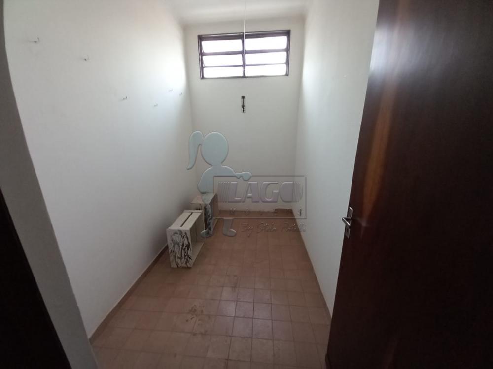 Alugar Casas / Padrão em Ribeirão Preto R$ 2.300,00 - Foto 12