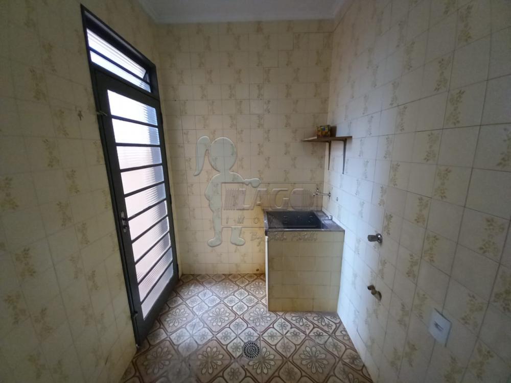 Alugar Casas / Padrão em Ribeirão Preto R$ 2.300,00 - Foto 16