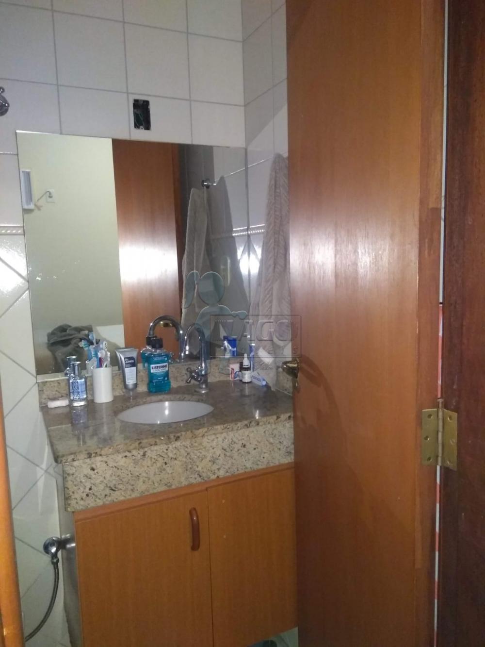 Alugar Apartamentos / Padrão em Ribeirão Preto R$ 1.750,00 - Foto 13