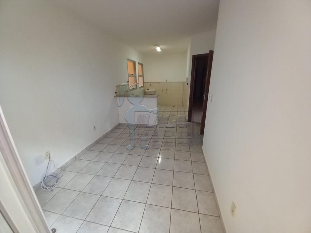 Alugar Apartamentos / Padrão em Ribeirão Preto R$ 850,00 - Foto 2