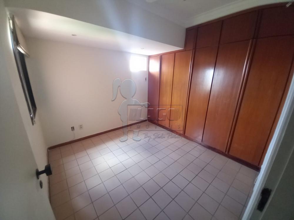 Alugar Apartamentos / Padrão em Ribeirão Preto R$ 1.300,00 - Foto 12