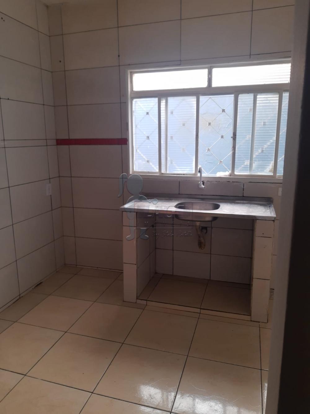 Alugar Casas / Padrão em Ribeirão Preto R$ 1.300,00 - Foto 14