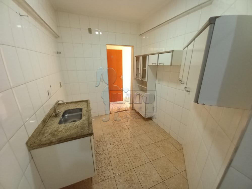 Alugar Apartamentos / Padrão em Ribeirão Preto R$ 750,00 - Foto 4