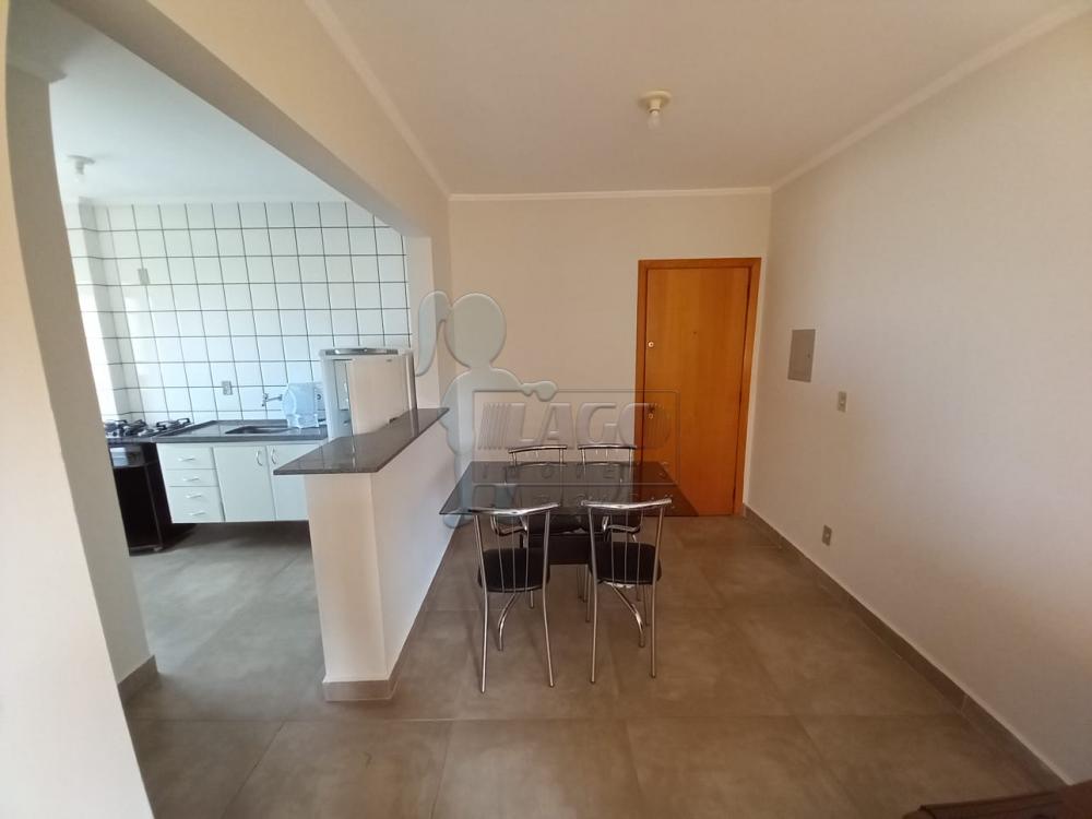 Alugar Apartamentos / Padrão em Ribeirão Preto R$ 700,00 - Foto 2