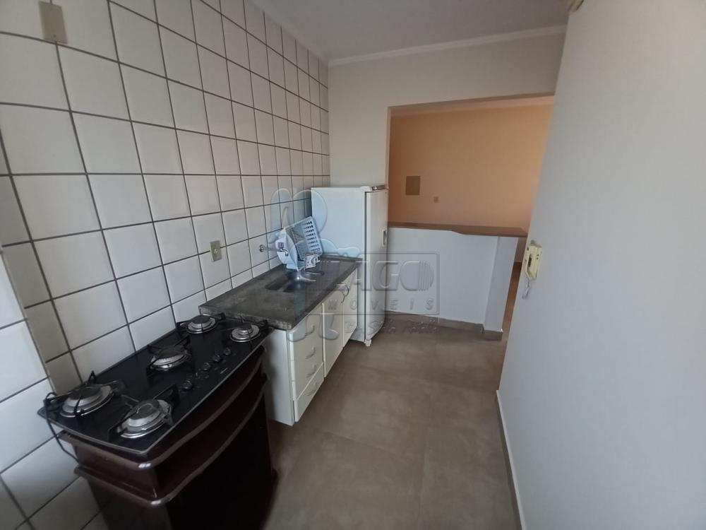 Alugar Apartamentos / Padrão em Ribeirão Preto R$ 700,00 - Foto 6