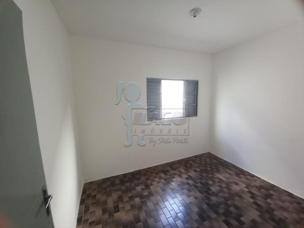 Alugar Casas / Padrão em Ribeirão Preto R$ 1.000,00 - Foto 4