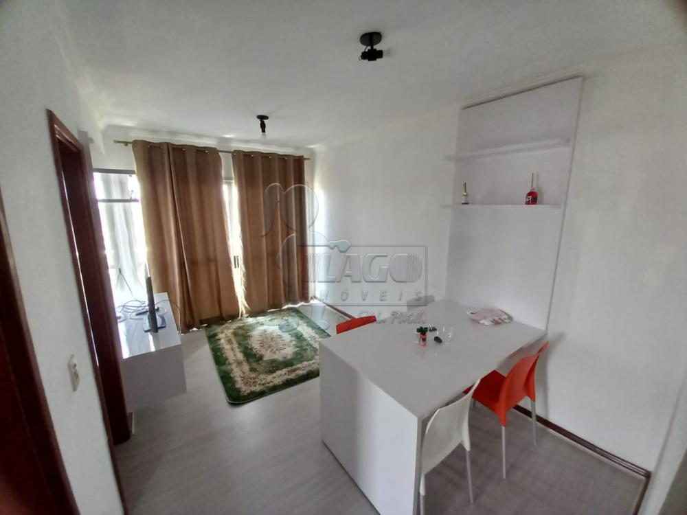 Alugar Apartamentos / Padrão em Ribeirão Preto R$ 1.500,00 - Foto 2