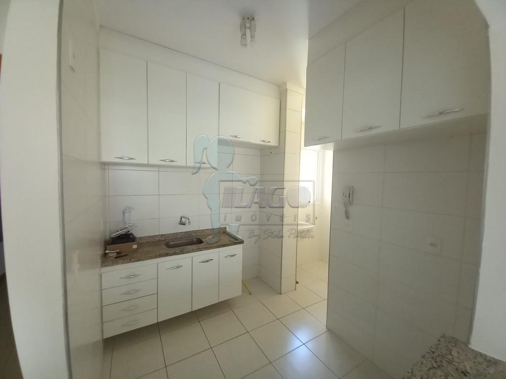 Alugar Apartamentos / Padrão em Ribeirão Preto R$ 1.200,00 - Foto 4