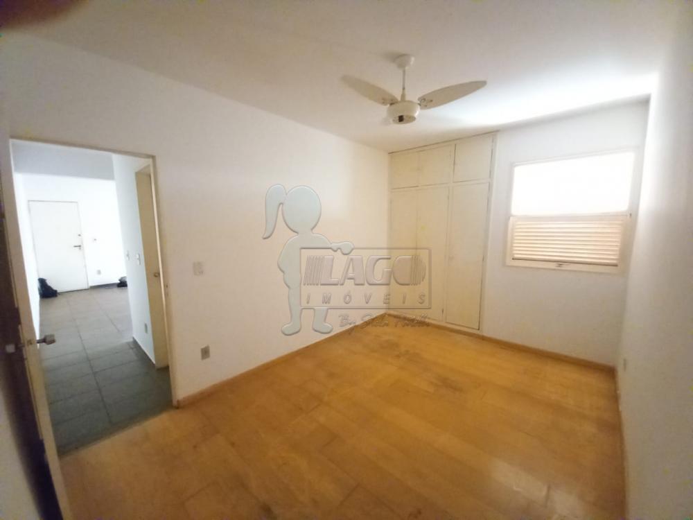 Alugar Apartamentos / Padrão em Ribeirão Preto R$ 680,00 - Foto 2