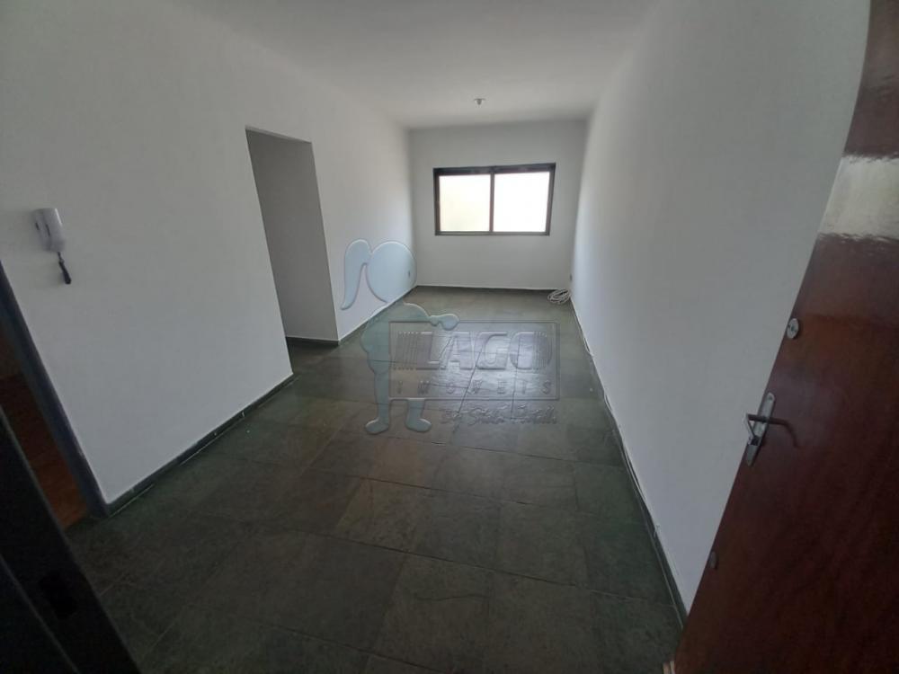 Alugar Apartamentos / Padrão em Ribeirão Preto R$ 650,00 - Foto 1