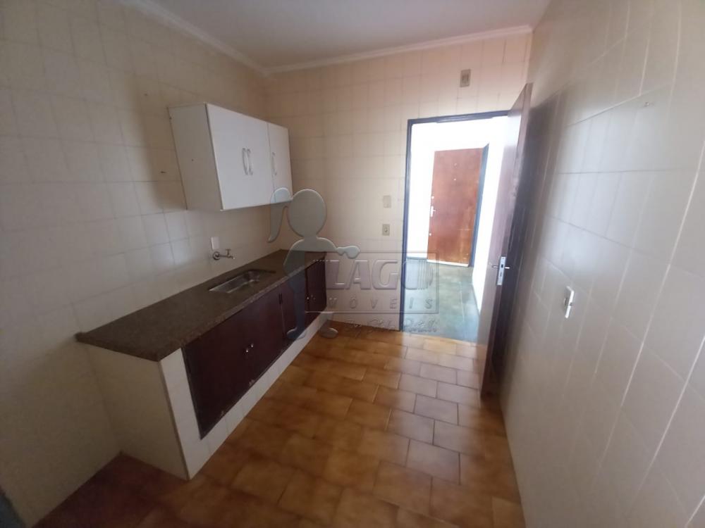 Alugar Apartamentos / Padrão em Ribeirão Preto R$ 650,00 - Foto 3