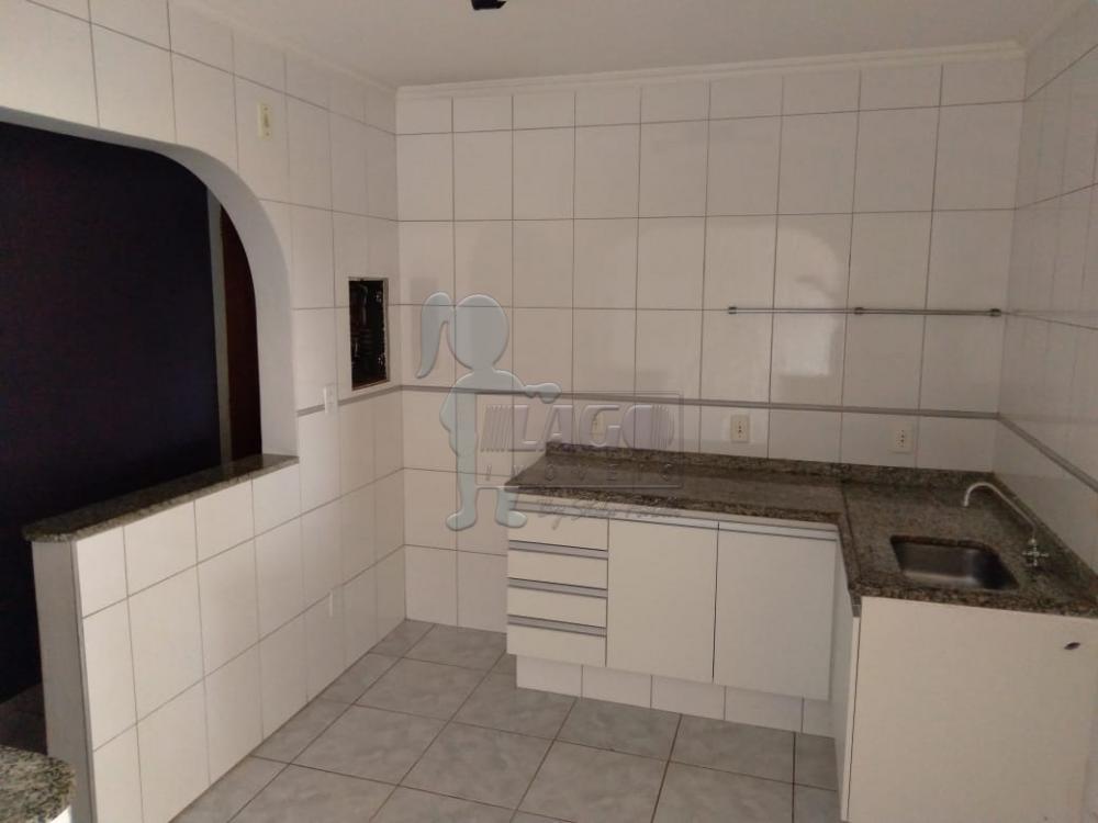 Alugar Apartamentos / Padrão em Ribeirão Preto R$ 900,00 - Foto 4