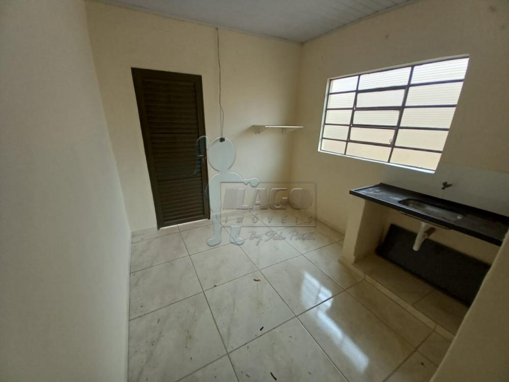 Alugar Casas / Padrão em Ribeirão Preto R$ 850,00 - Foto 7