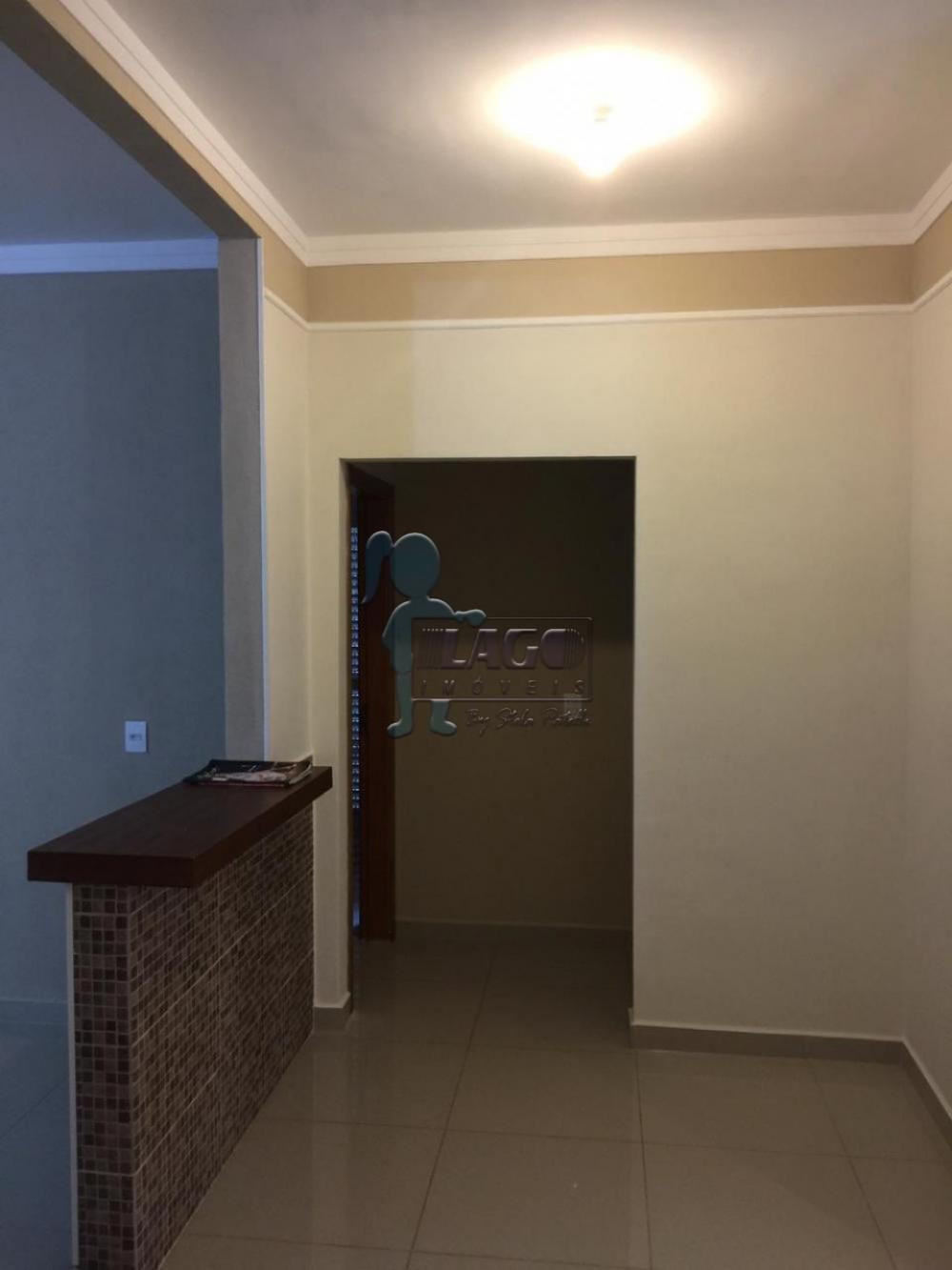 Alugar Apartamentos / Padrão em Ribeirão Preto R$ 1.500,00 - Foto 1