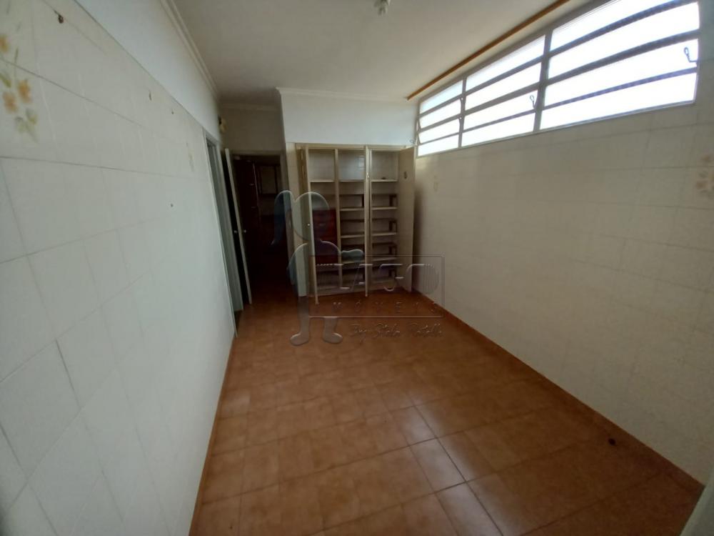 Alugar Casas / Padrão em Ribeirão Preto R$ 2.500,00 - Foto 4