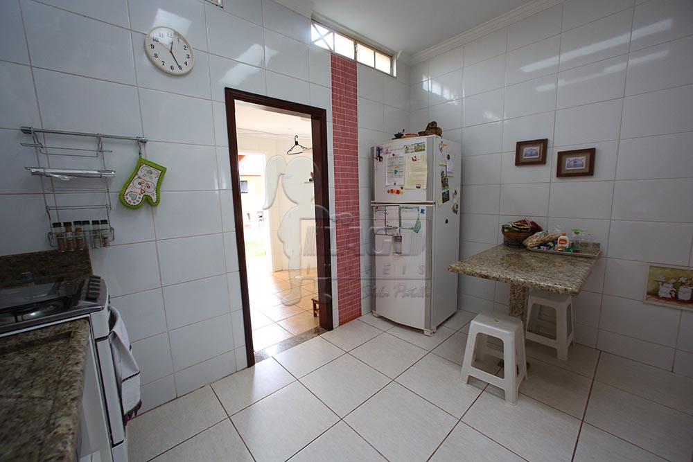 Alugar Casas / Padrão em Ribeirão Preto R$ 3.850,00 - Foto 9