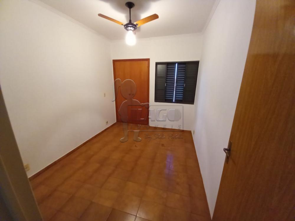 Alugar Apartamentos / Padrão em Ribeirão Preto R$ 900,00 - Foto 4