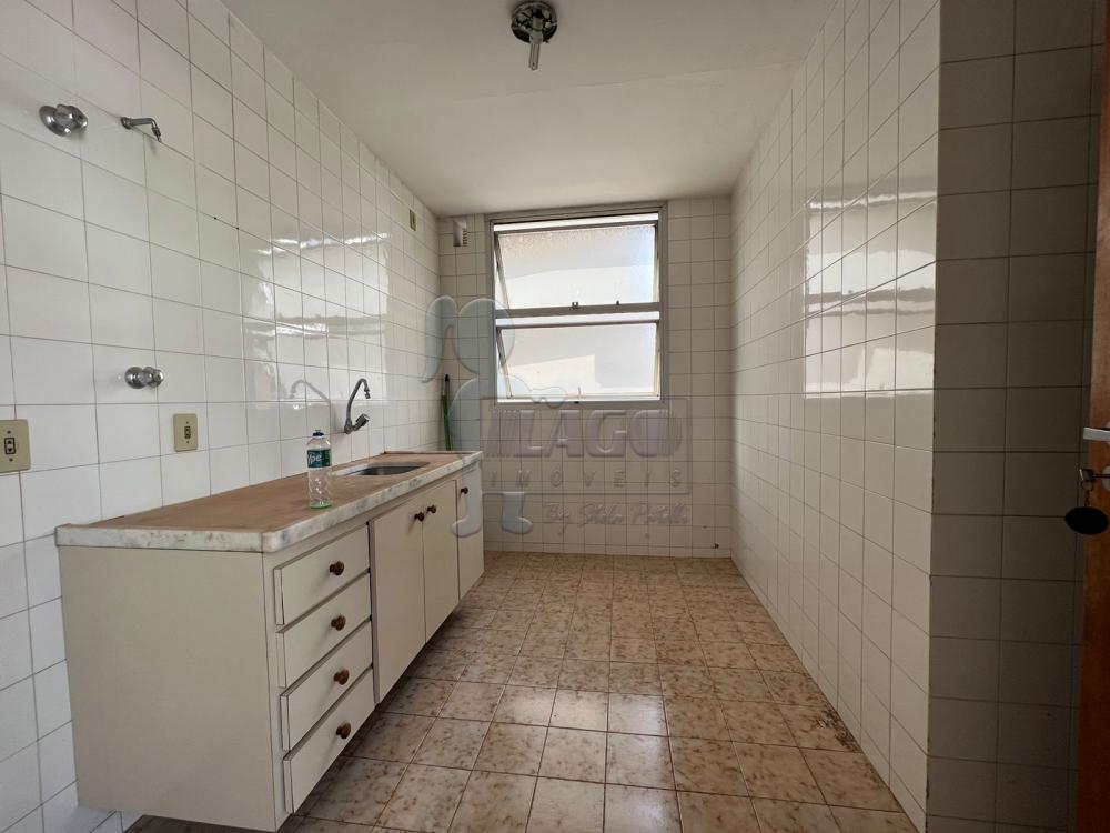 Alugar Apartamentos / Padrão em Ribeirão Preto R$ 1.000,00 - Foto 2