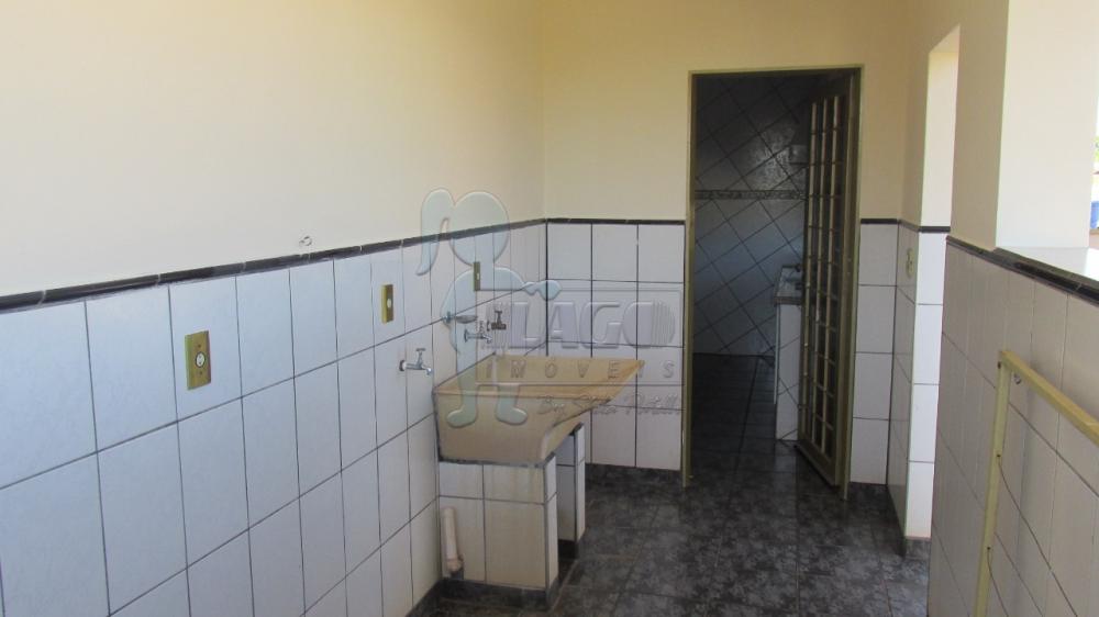 Alugar Casas / Padrão em Ribeirão Preto R$ 1.950,00 - Foto 13