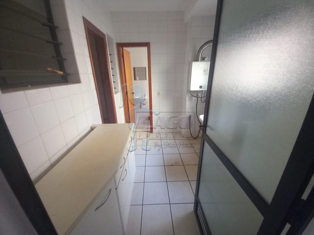 Alugar Apartamentos / Padrão em Ribeirão Preto R$ 1.700,00 - Foto 5