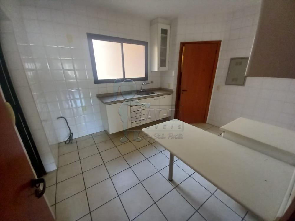 Alugar Apartamentos / Padrão em Ribeirão Preto R$ 1.700,00 - Foto 3