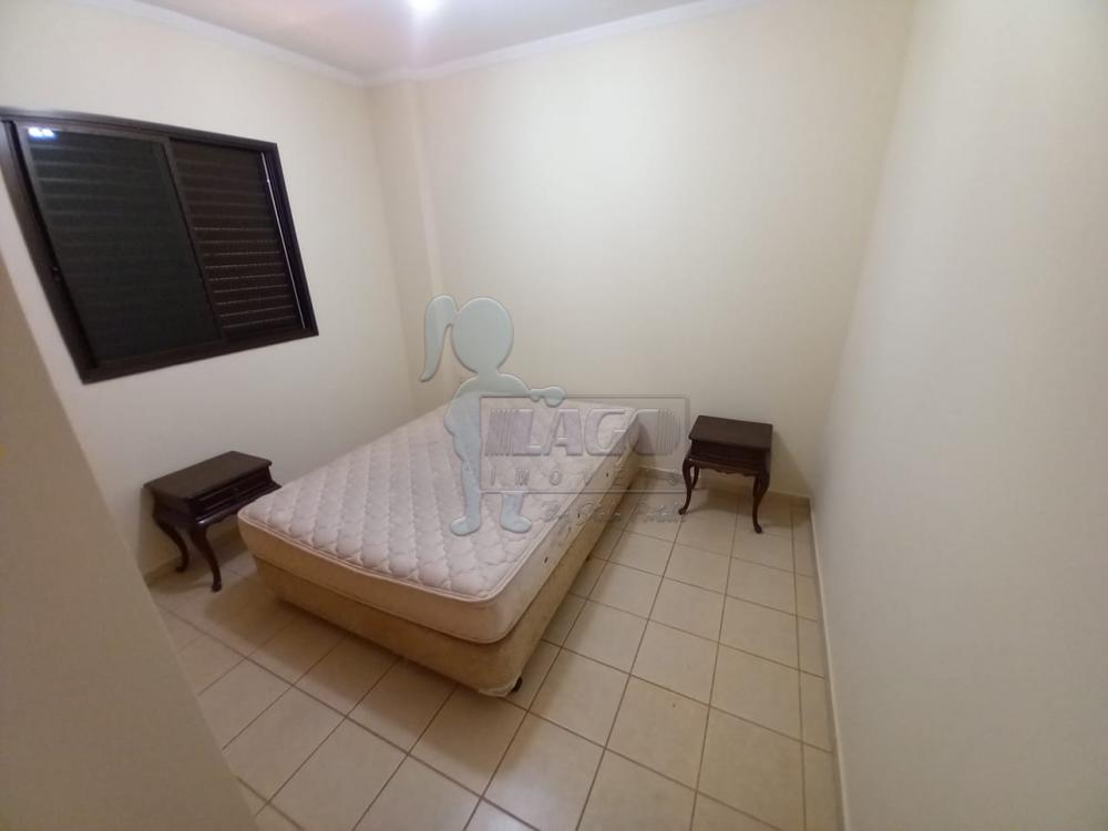 Alugar Apartamentos / Padrão em Ribeirão Preto R$ 1.100,00 - Foto 3